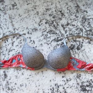 Wear Everywhere Lightly Lined Gray PINK Bra